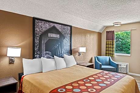 King Room - Non-Smoking