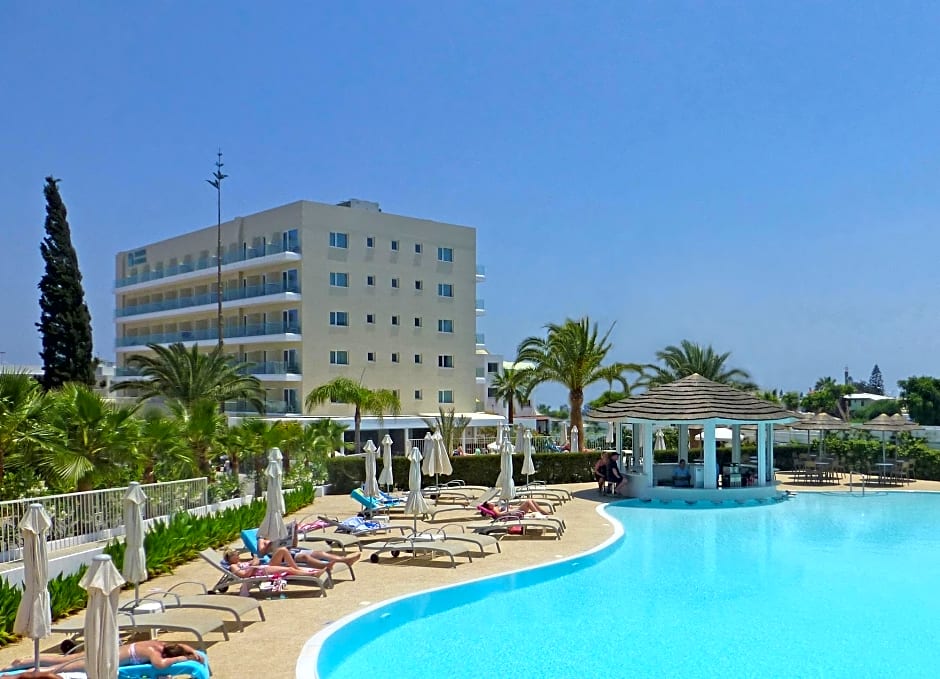 Sunrise Gardens Aparthotel