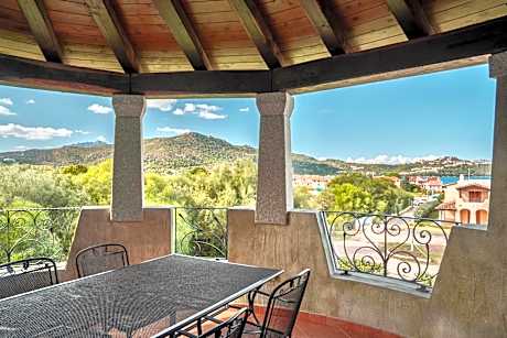 Residence with private beach in Marinella