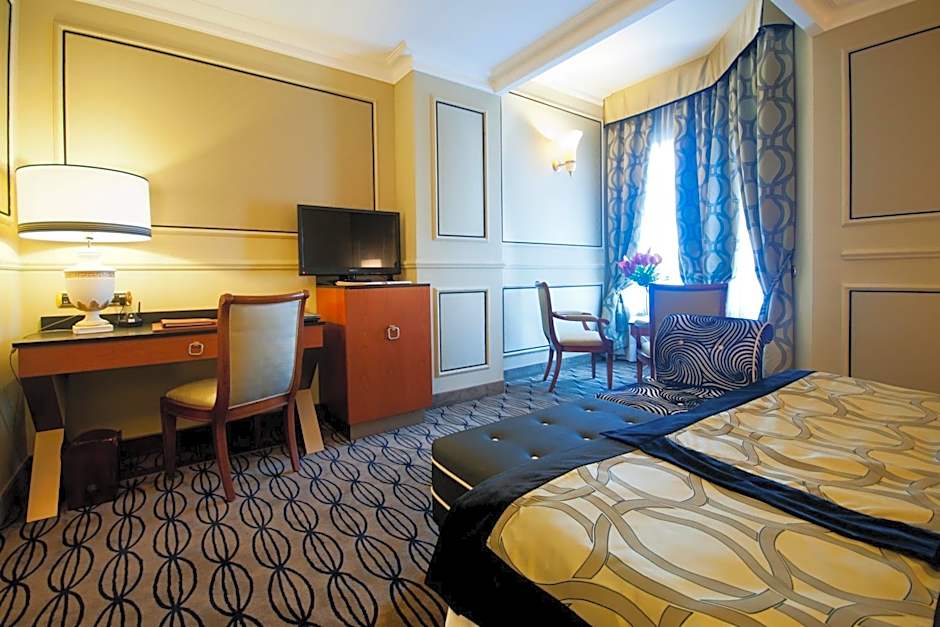 Grand Hotel Visconti Palace