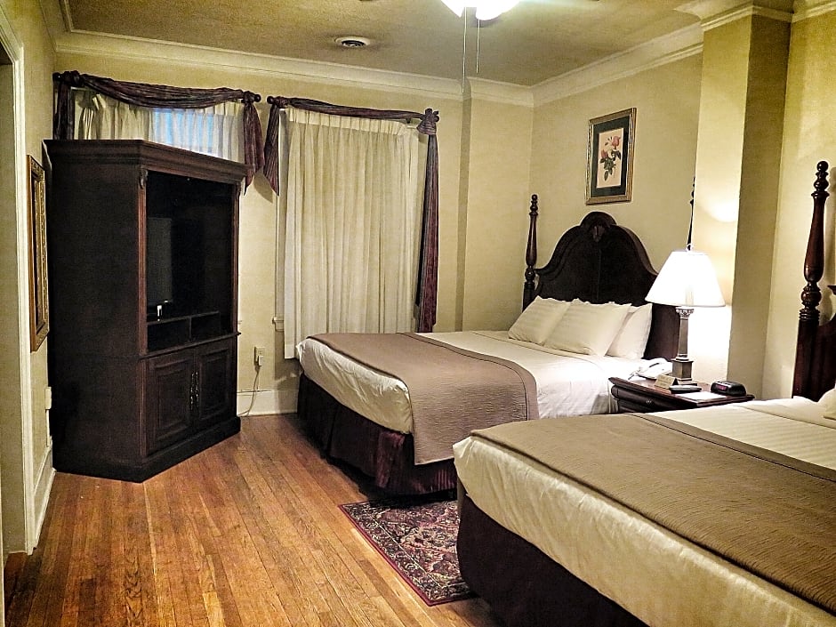 MarQueen Hotel