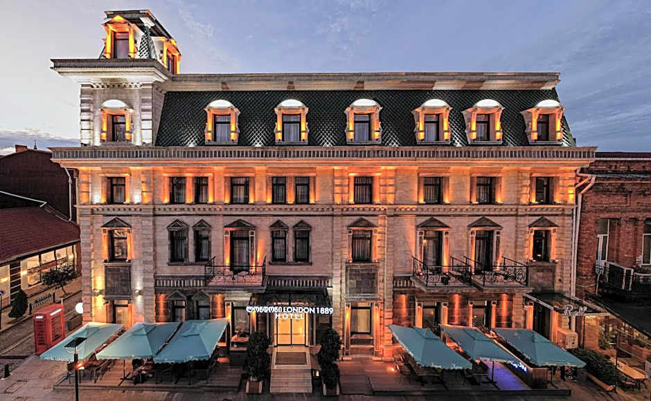 Hotel London 1889 & Casino