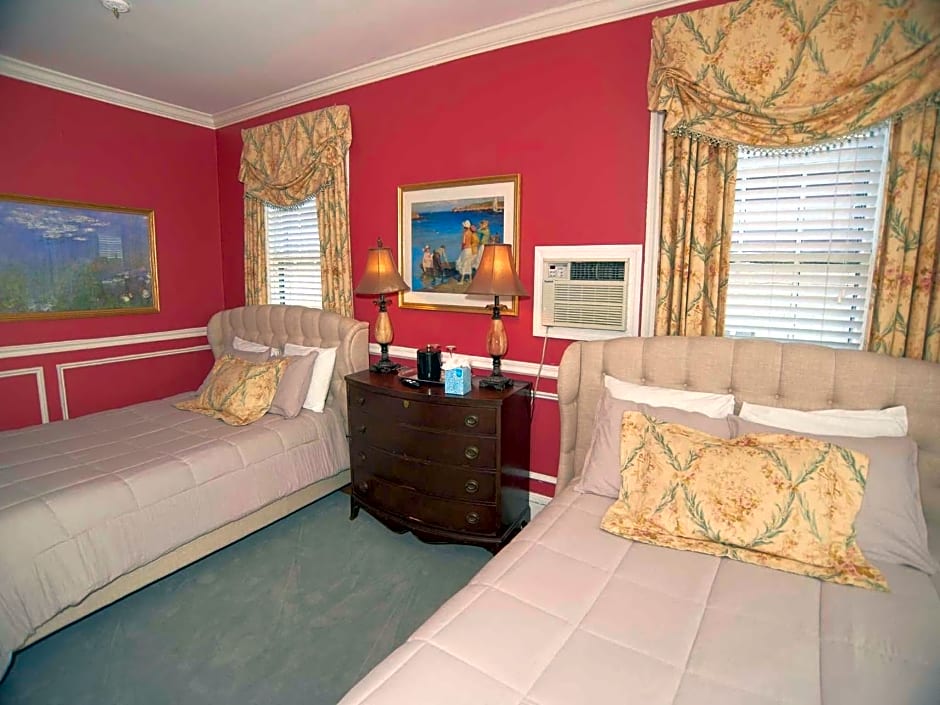 Bellevue Manor