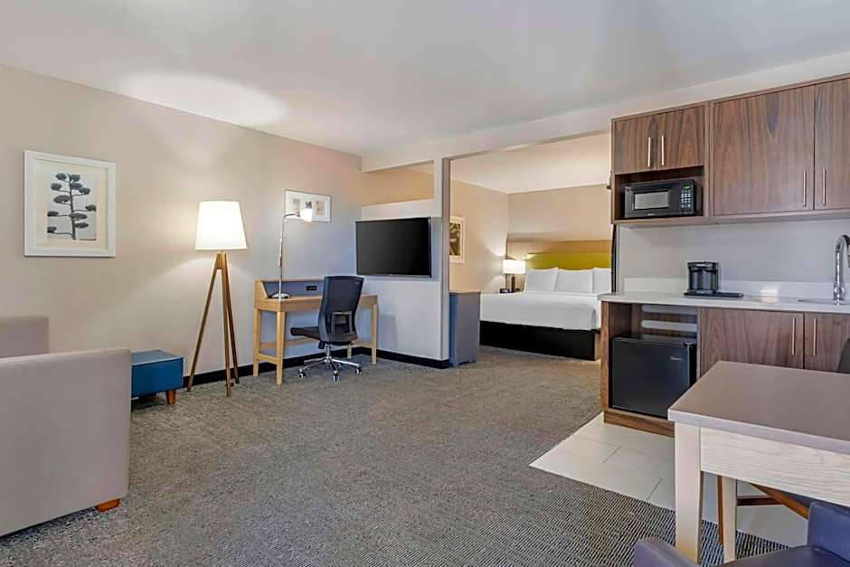 Country Inn & Suites by Radisson, Vallejo Napa Valley, CA