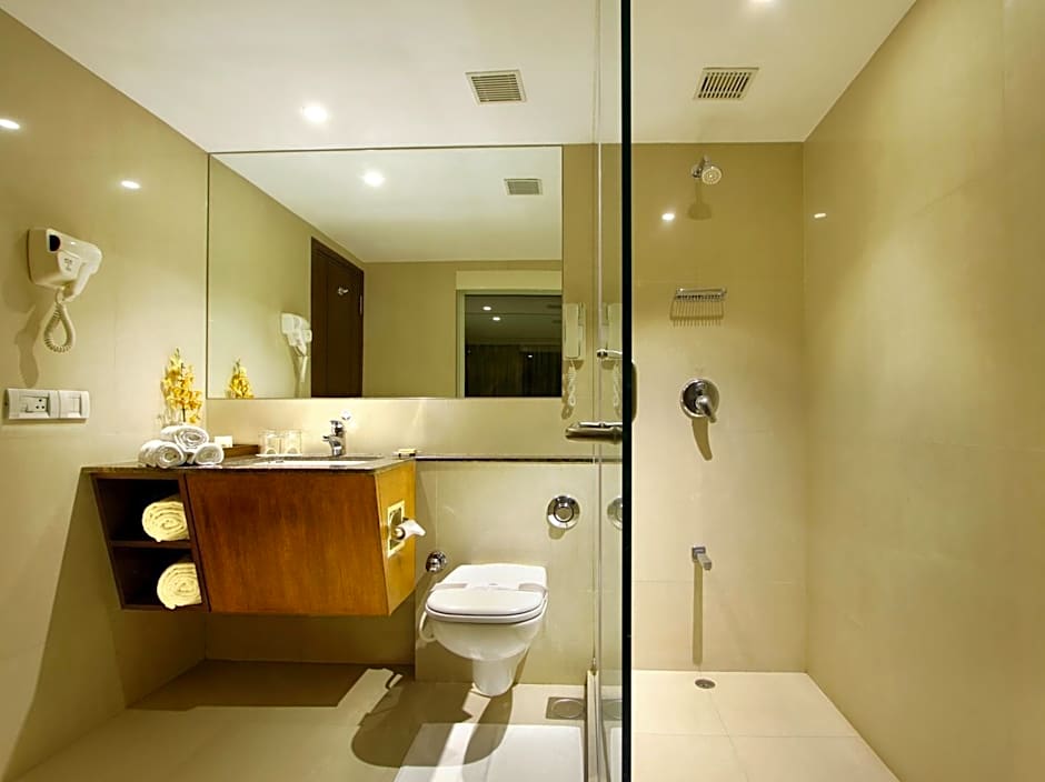 Express Towers Hotel