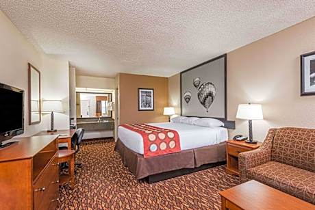 King Suite- Non-Smoking