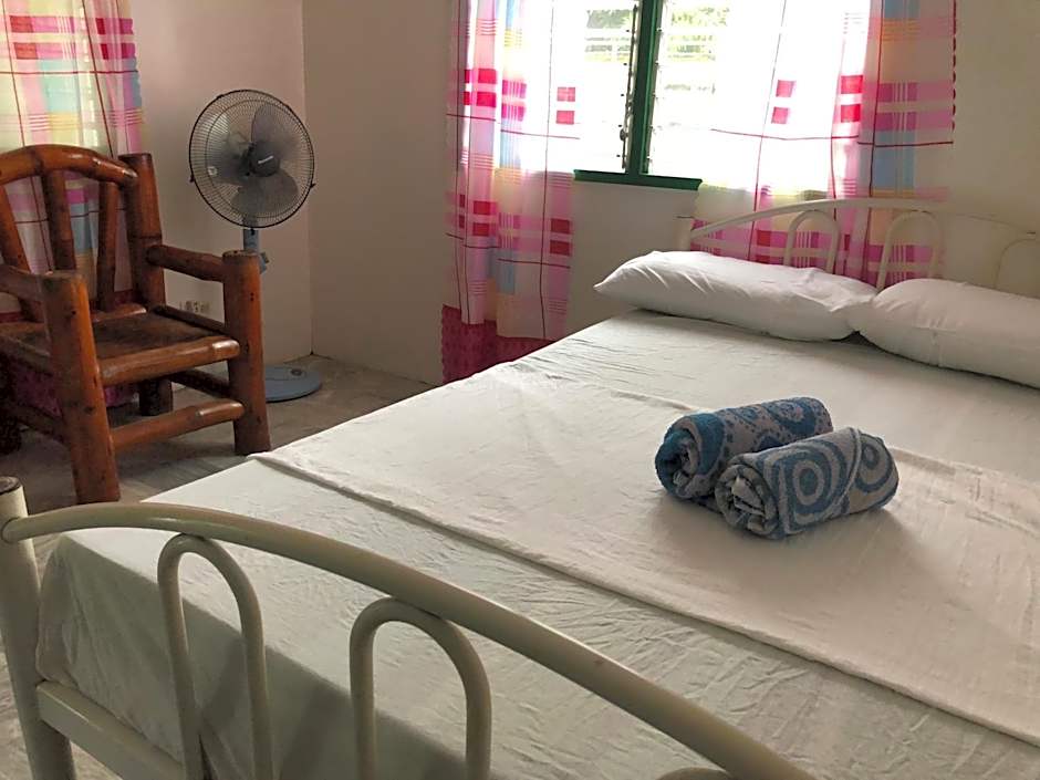 Puerto Galera Hostel