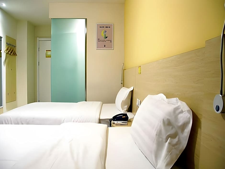 7 Days Inn Xi'an Anyuanmen Metro Station Beishaomen