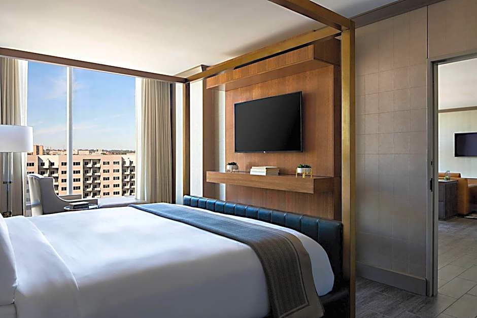 Omaha Marriott Downtown at the Capitol District