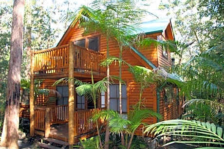 Deluxe Cottage with Hot Tub