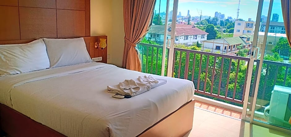 The Icon Place at Nurn Plub Wan