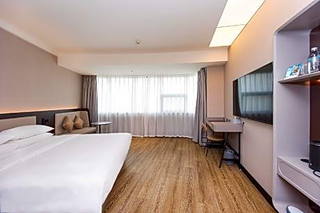 Huazhu - Superior T Bed Room