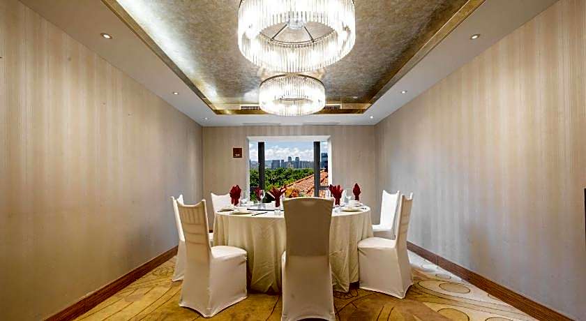 Ramada Plaza By Wyndham Fuzhou South