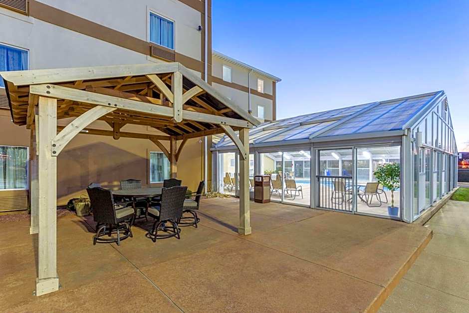 La Quinta Inn & Suites by Wyndham Rockford