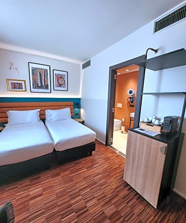 Comfort Twin Room