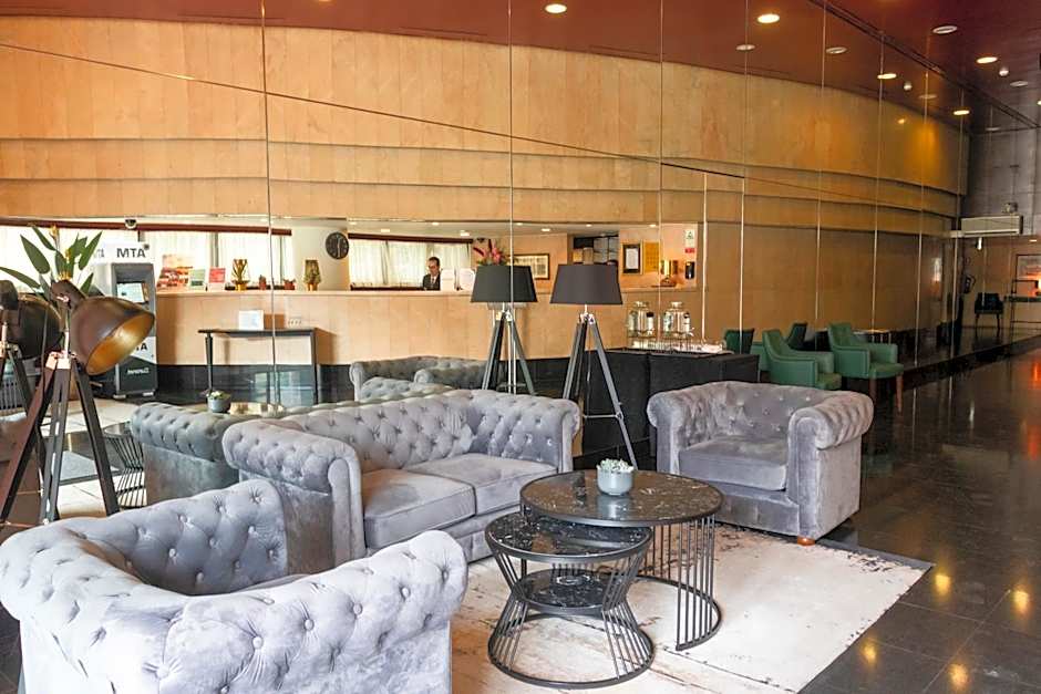 VIP Executive Eden Aparthotel