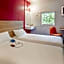 hotelF1 Laval