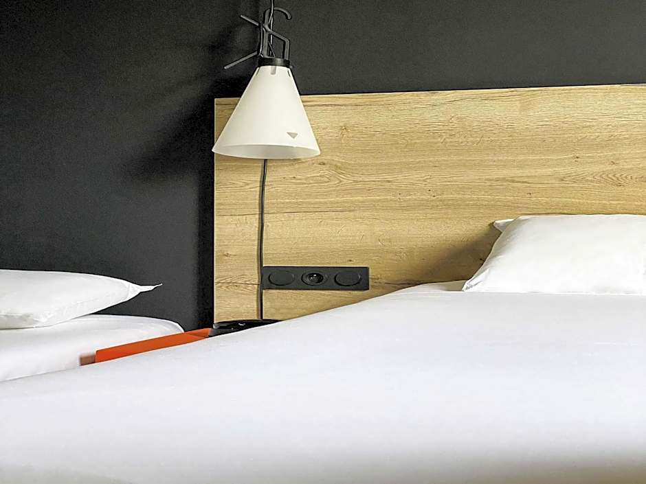 ibis Styles Crolles Grenoble A41