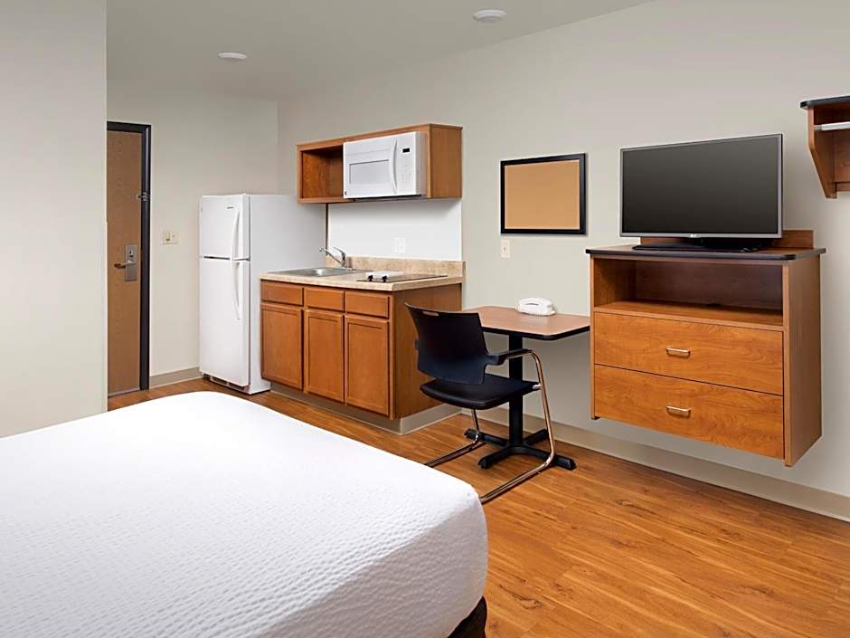 Extended Stay America Select Suites - Kansas City - Stadium