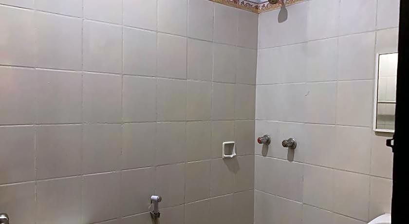 Hotel O Edotel Smkn 5 Palopo Near Bukit punai