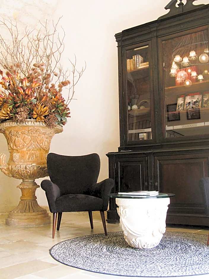 Palazzo Conti Camere & Suites