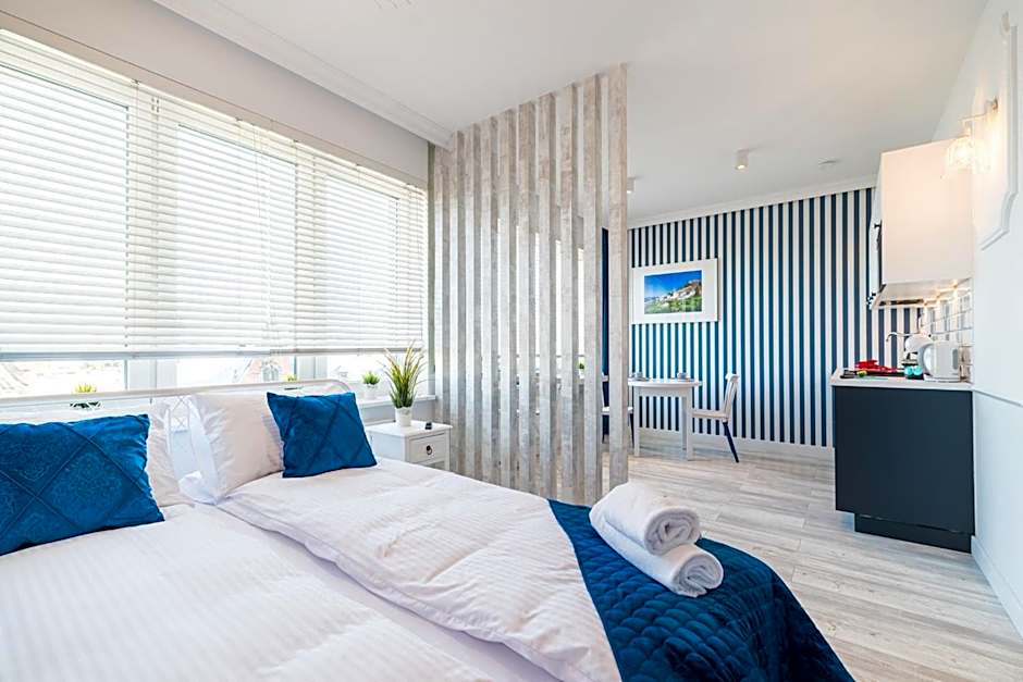 Q18 ApartHotel