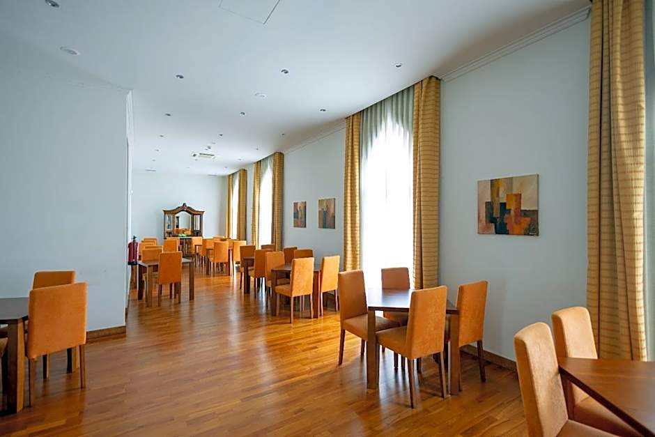 Hotel Apartamentos Geres Ribeiro