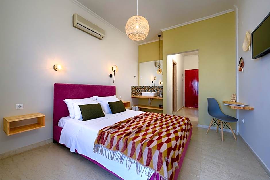 Batelo - Adults Only