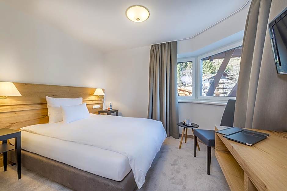 Heart Hotel Grischuna