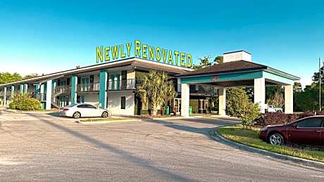 Days Inn by Wyndham Eglin AFB