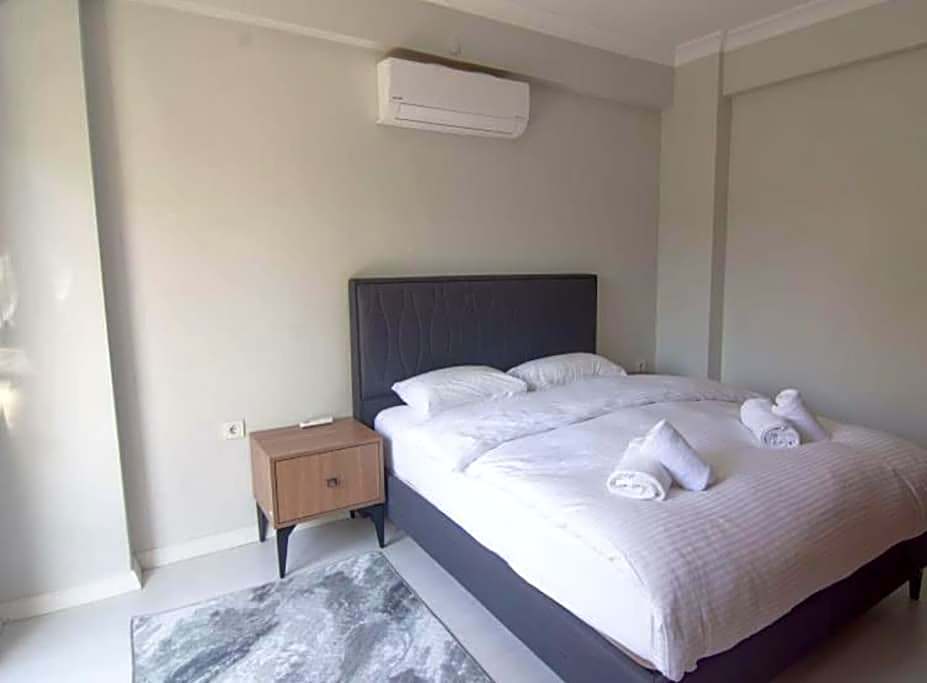 10m lake walk family frindes villa