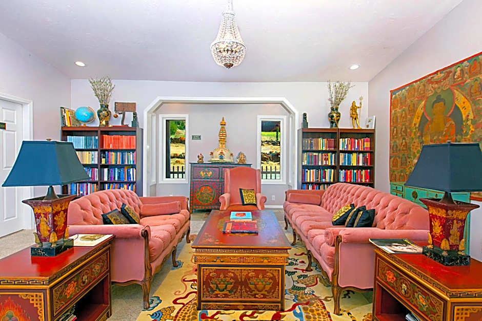 Quiet Mind Mountain Retreat