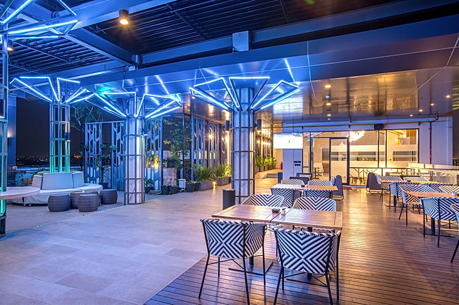 THE 1O1 Jakarta Airport CBC