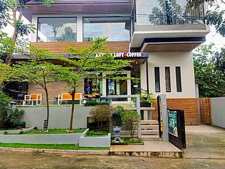 ANTON'S LOFT  RESORT HOTEL PANSOL