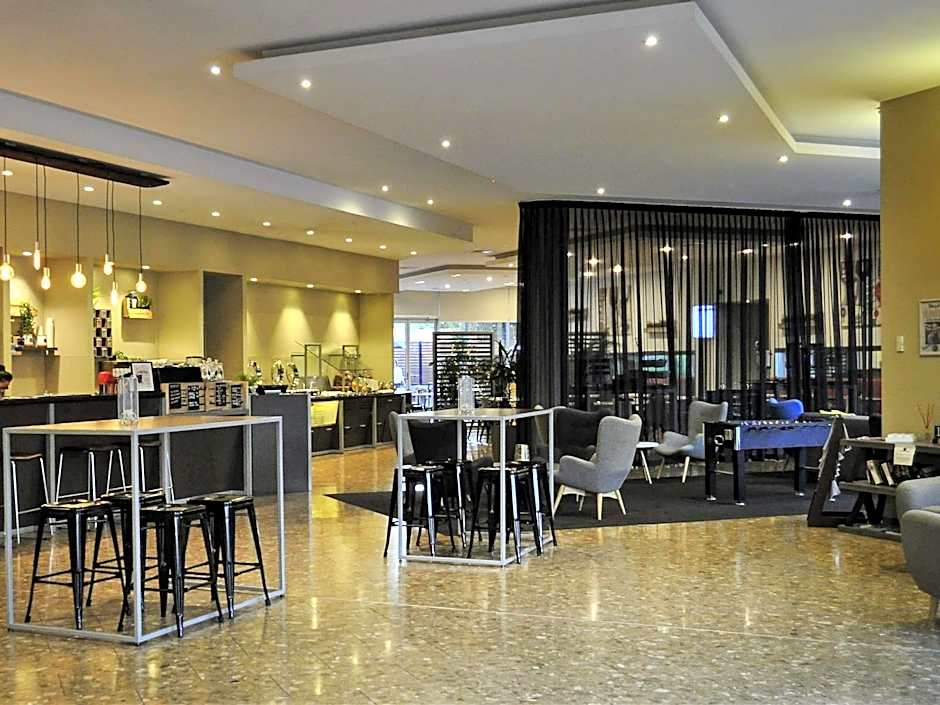 Ibis Melbourne Glen Waverley Hotel