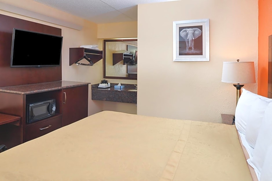 Americas Best Value Inn-Pittsburgh Airport