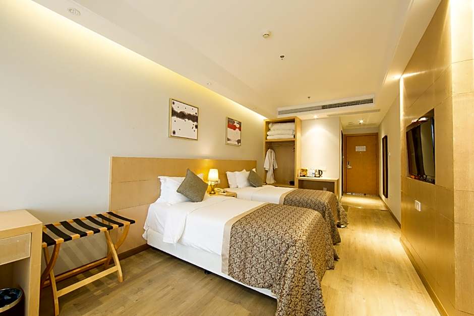 Photo 1 of 10 of Superior 2 Beds