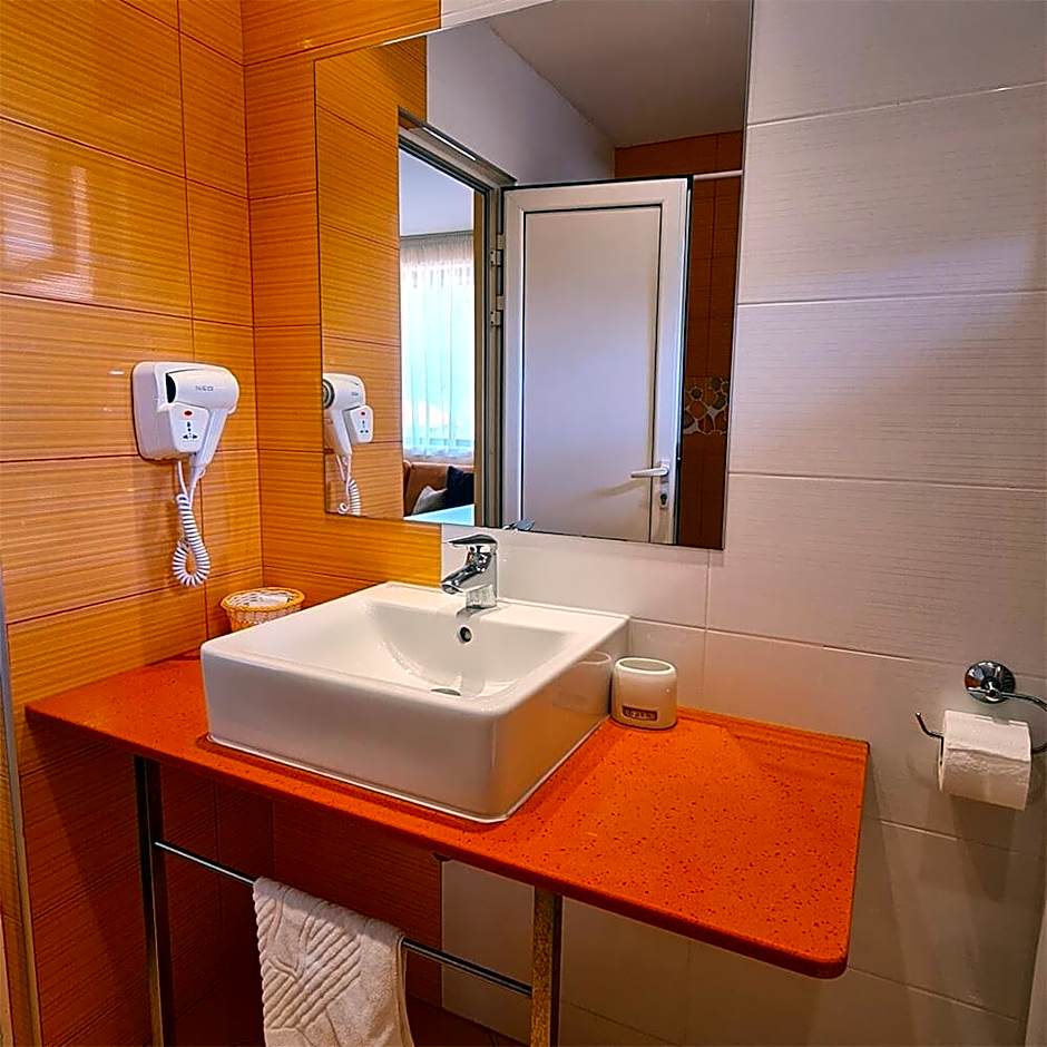 Family Hotel Chiflik Hills