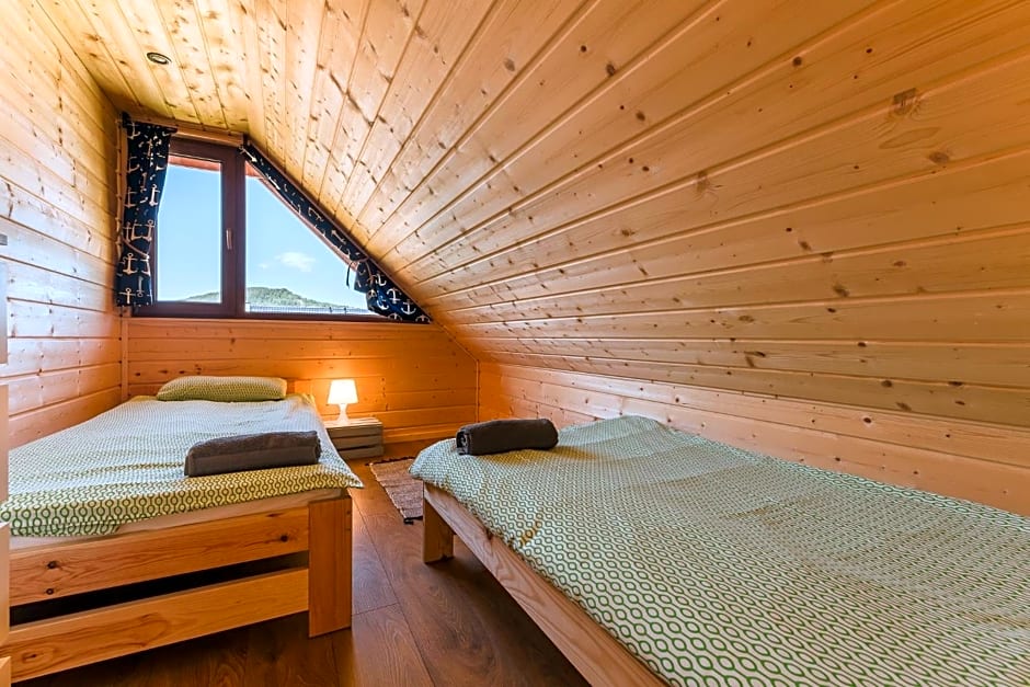 Chaty Trzy 731-950-635