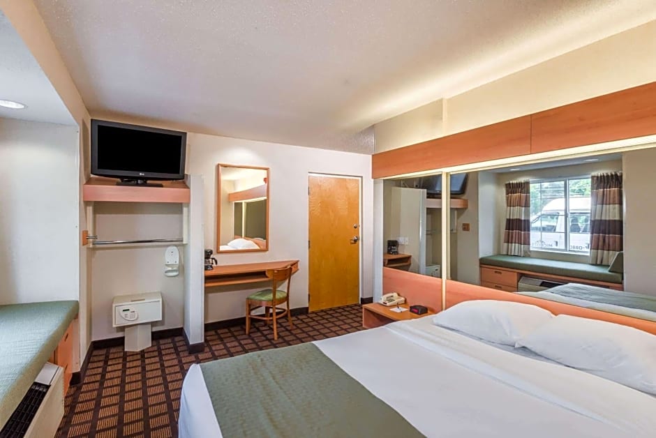 Microtel Inn & Suites by Wyndham Uncasville Casino Area