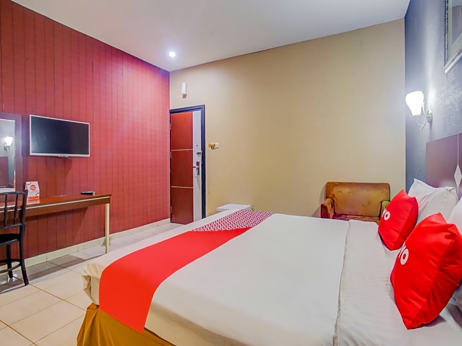 Super OYO 3936 Hotel Trisula Makassar