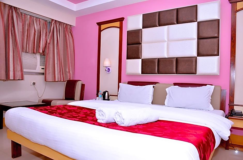 HOTEL HEERALAL
