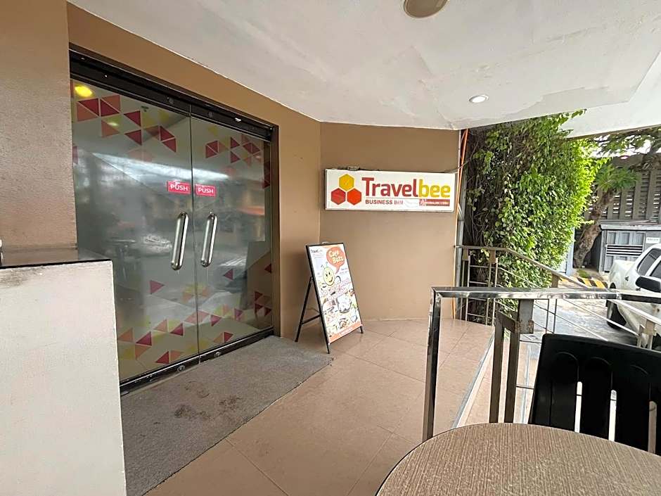Travelbee Business Inn