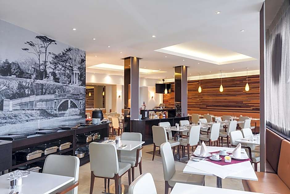 Park Grand London Heathrow