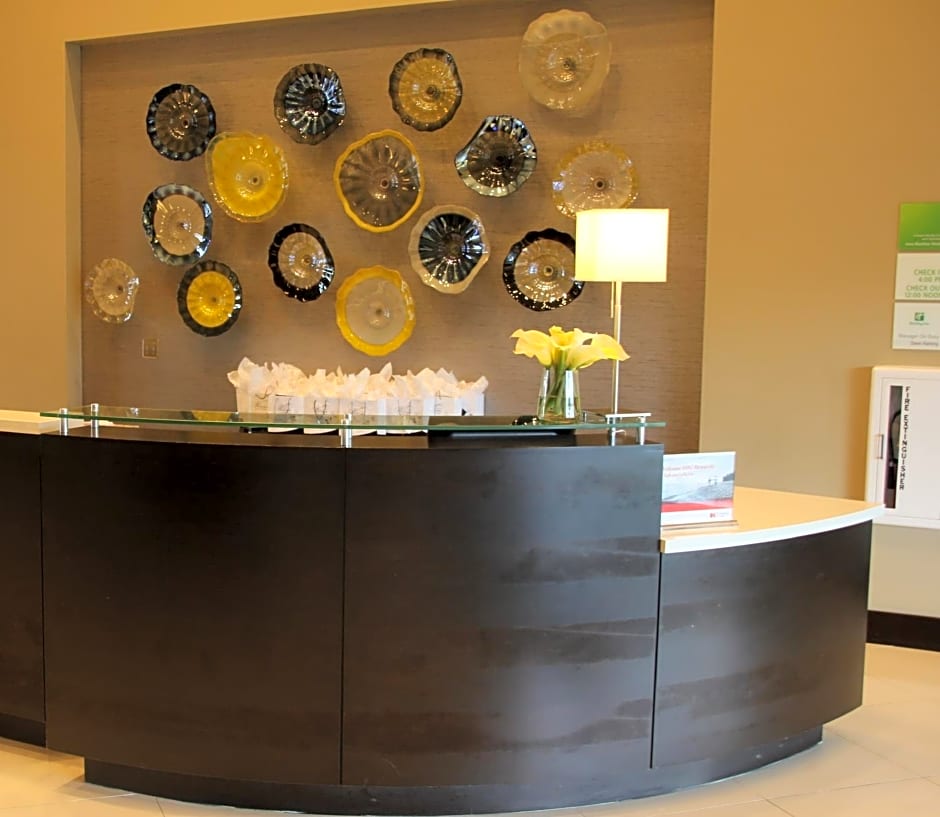 Holiday Inn and Suites East Peoria By IHG