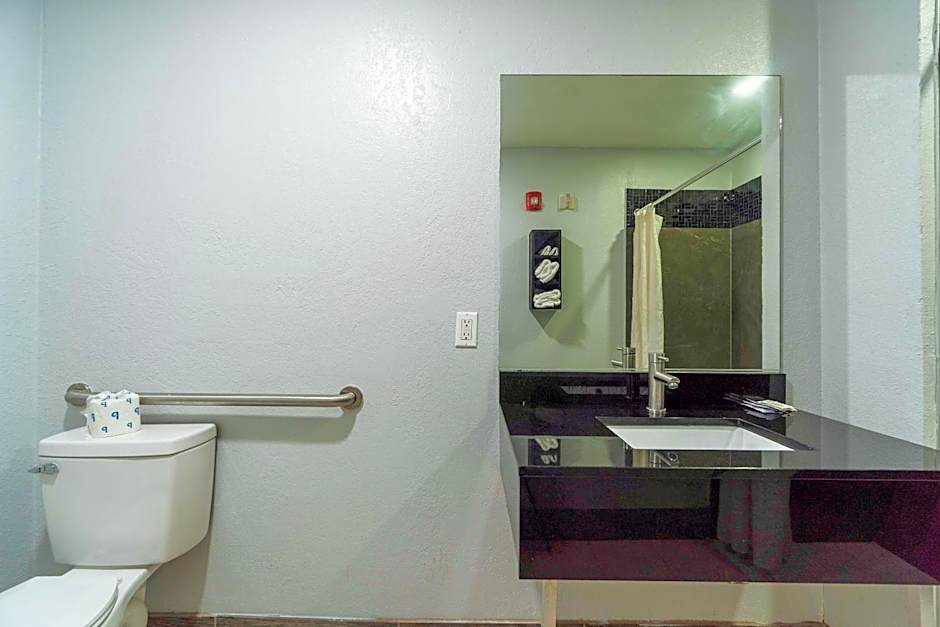 Xpress Inn & Extended Stays