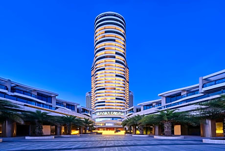Wyndham Grand Plaza Royale Shuangyue Bay
