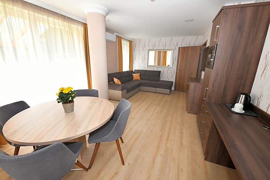 Jade Hotel-Ezüsthíd Hotel