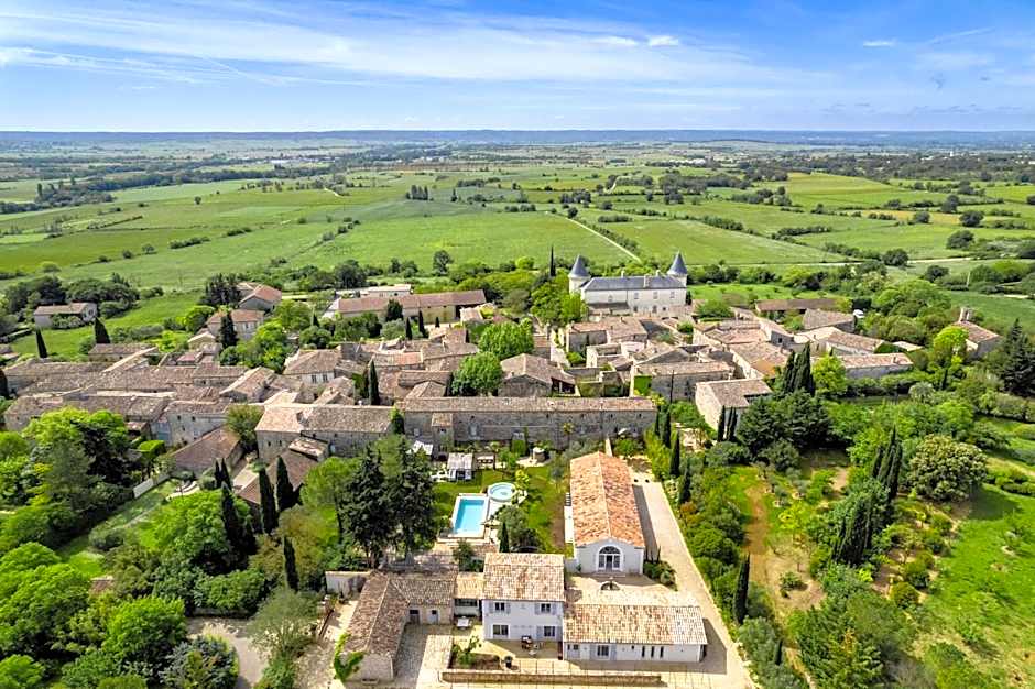 Secret d'Uzès - Place aux Herbes - Piscine chauffée et Jacuzzi