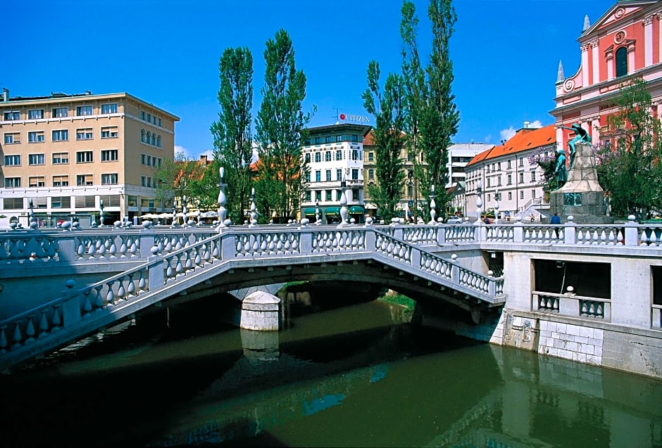 Ahotel Ljubljana